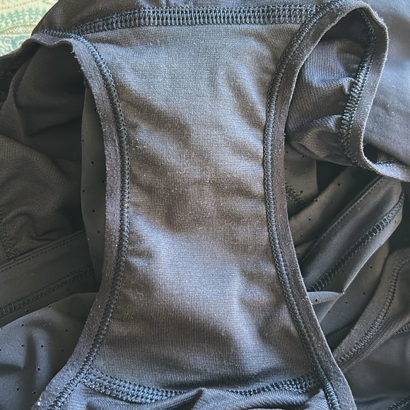 Lululemon Final Lap Short 2.5” Midnight Navy‎ Size 6 - Picture 8 of 9